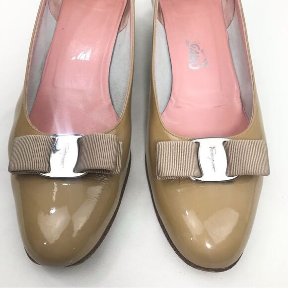 Salvatore Ferragamo VARA Golden Tan Patent Leather Bow Ballet Pump - Picture 6 of 16